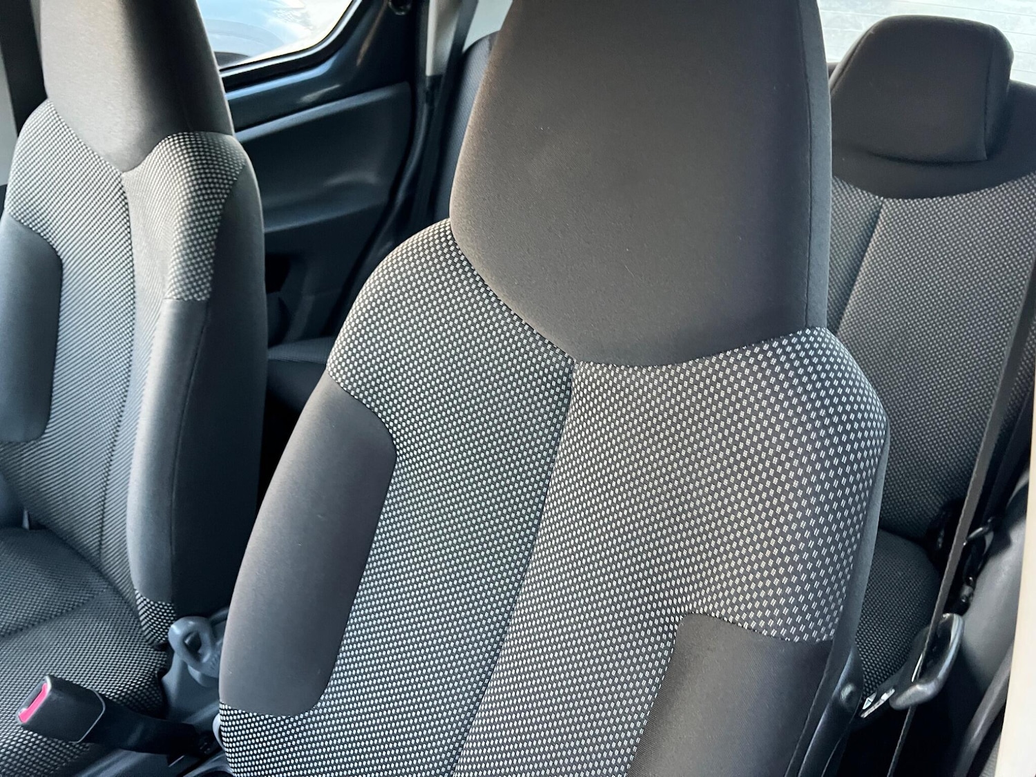 Used Toyota AYGO 2010 for sale - 77671347: Photo 36