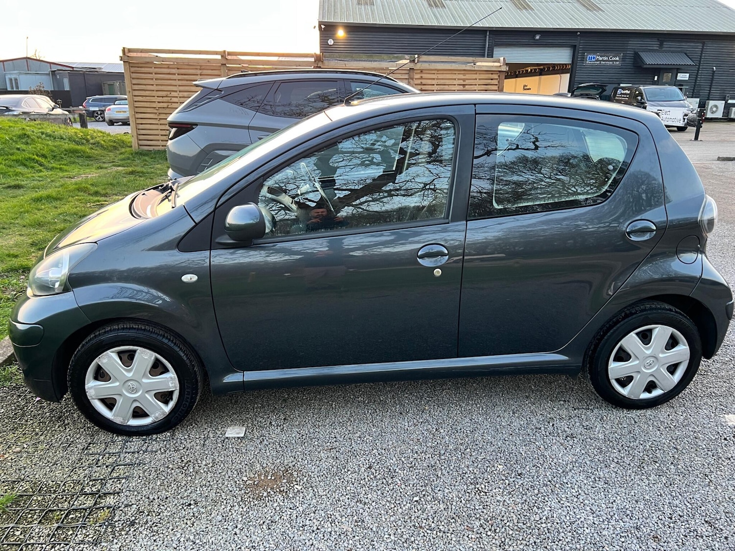 Used Toyota AYGO 2010 for sale - 77671347: Photo 5