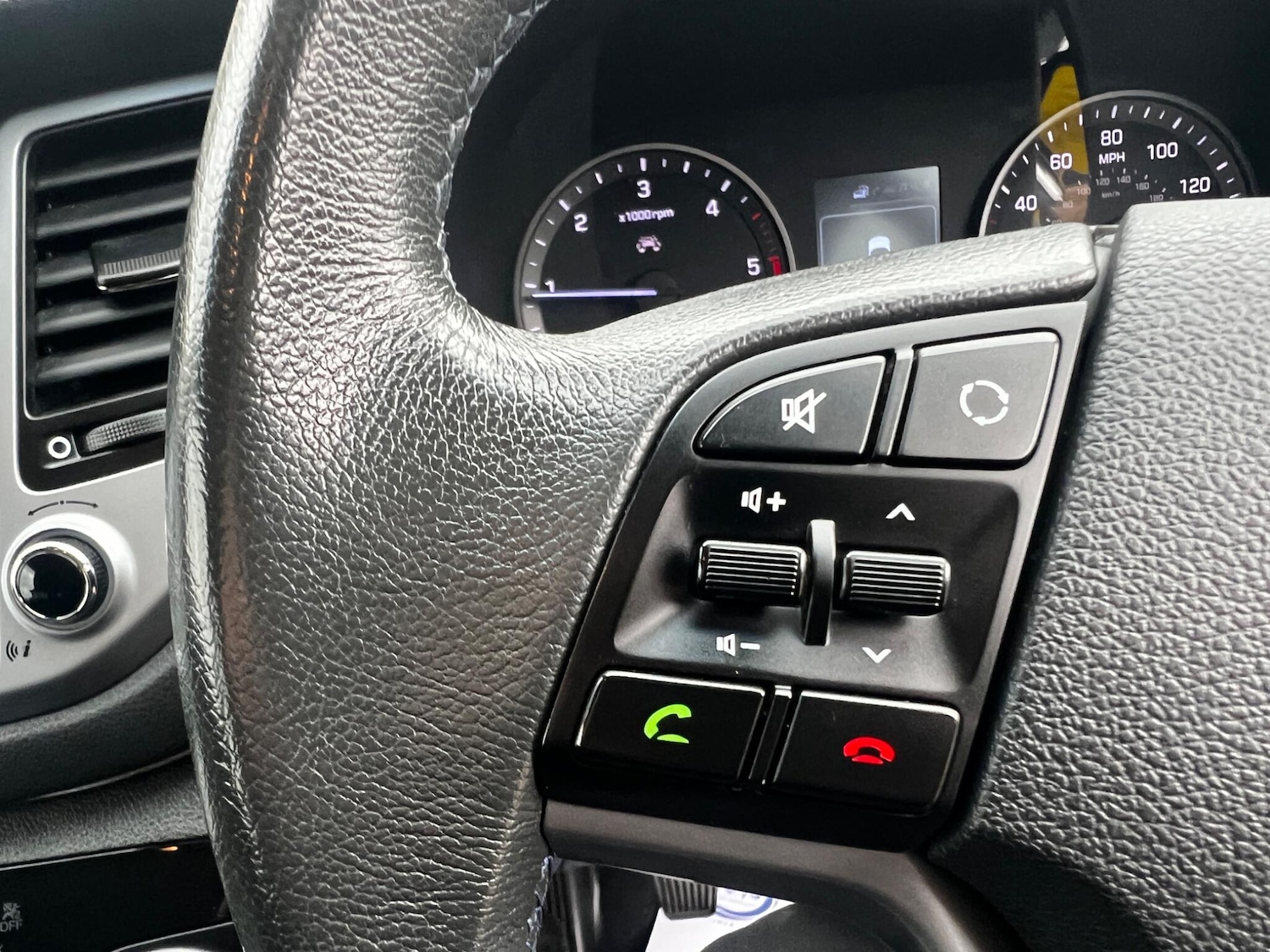 Used Hyundai TUCSON 2016 for sale - 76457744: Photo 16