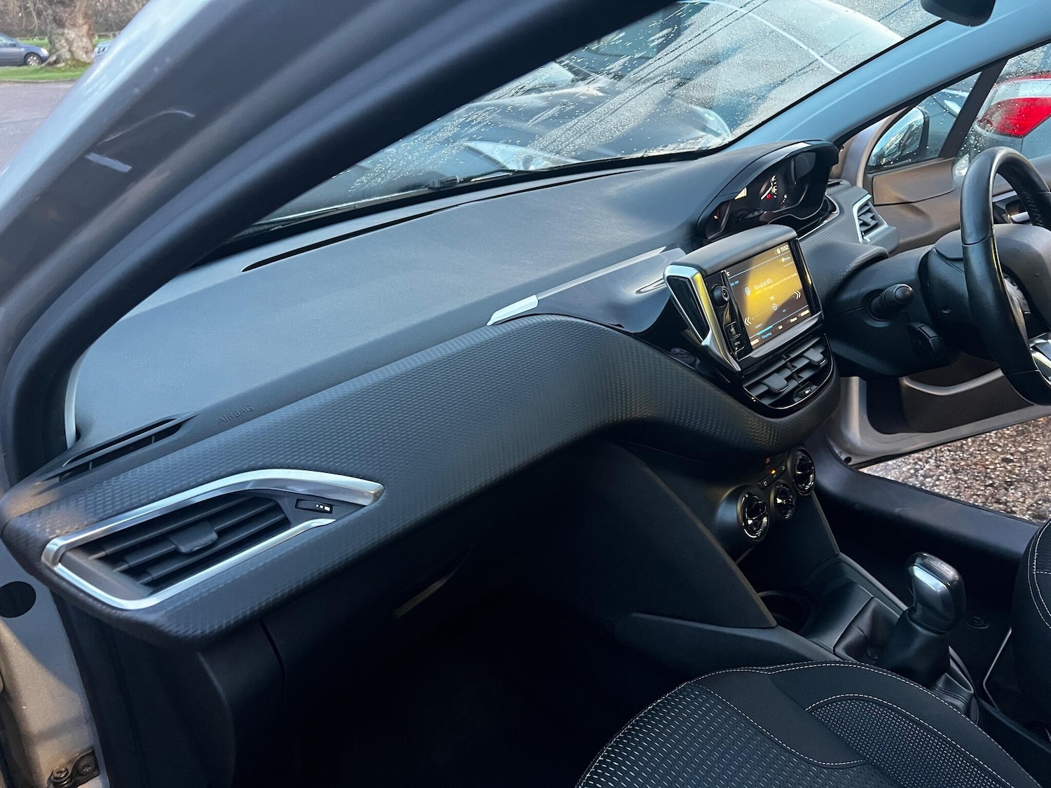 Used Peugeot 208 2018 for sale - 77057218: Photo 12