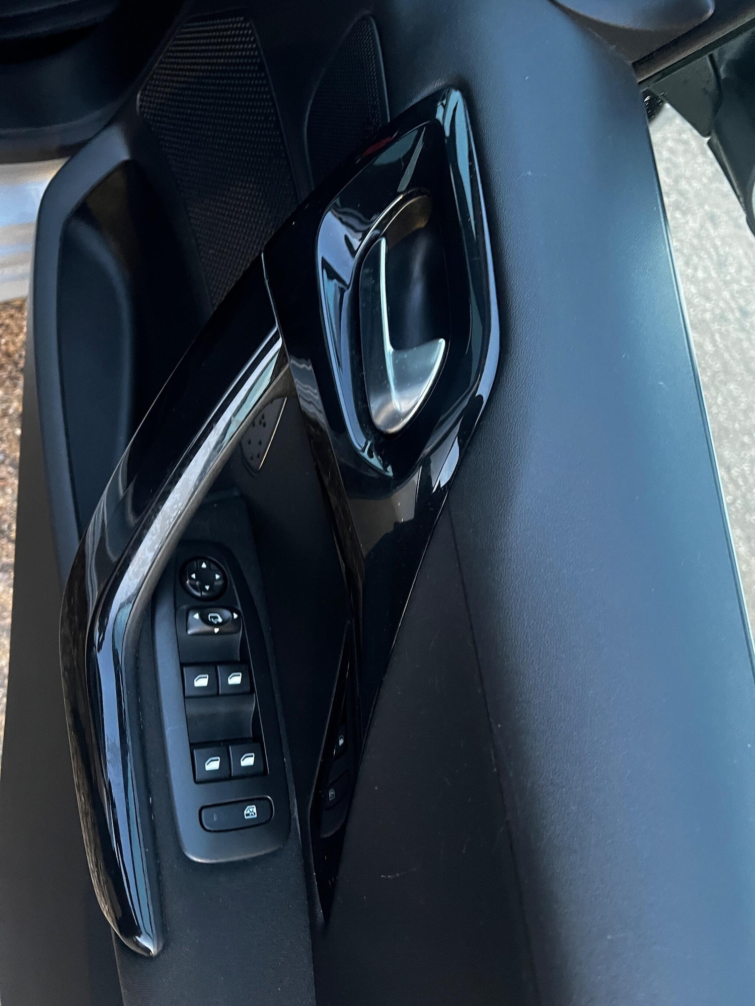 Used Peugeot 208 2018 for sale - 77057218: Photo 16