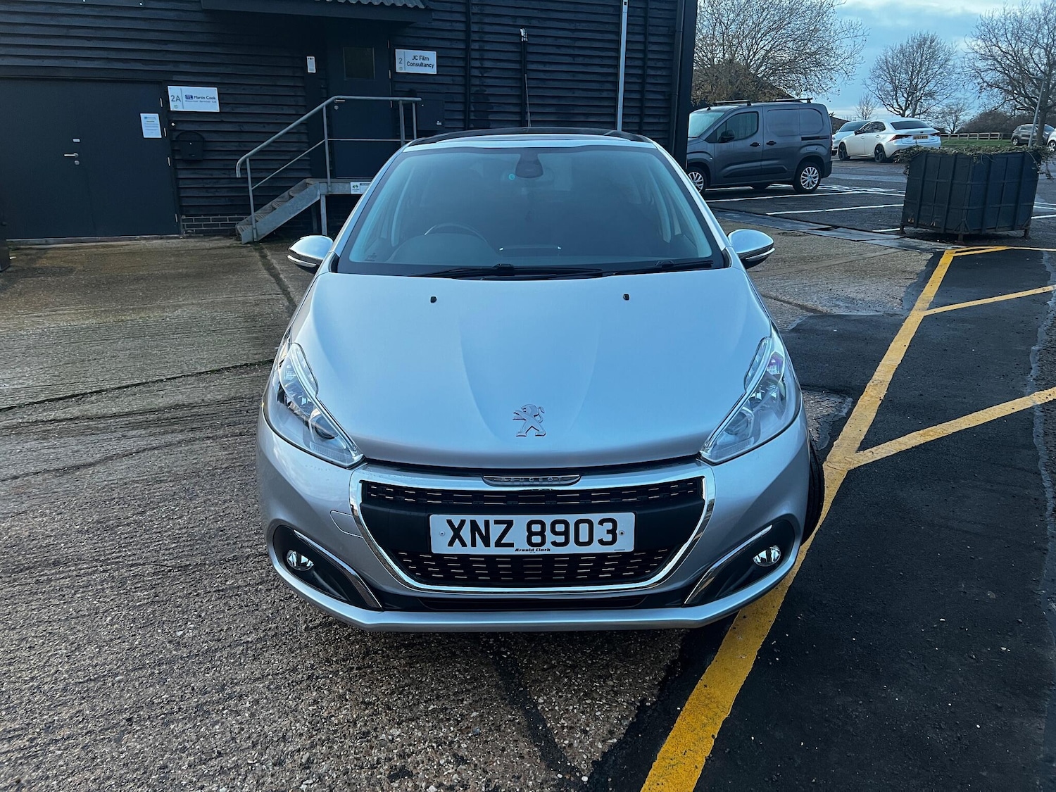 Used Peugeot 208 2018 for sale - 77057218: Photo 2