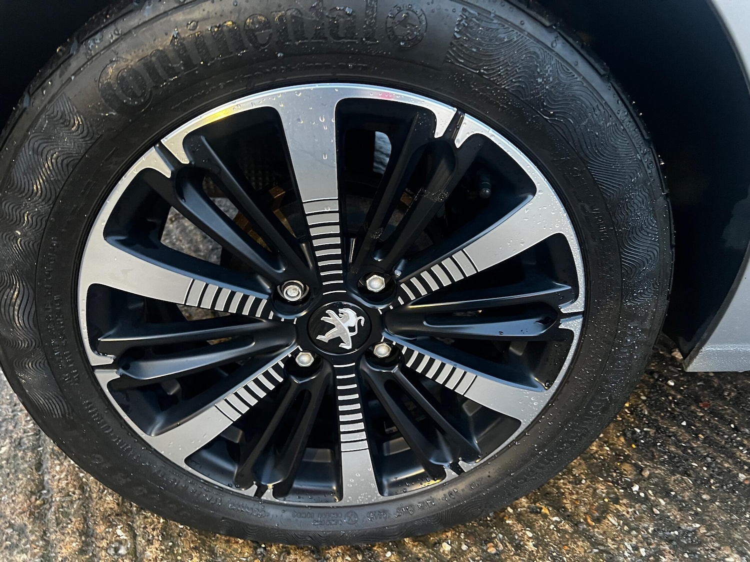 Used Peugeot 208 2018 for sale - 77057218: Photo 26