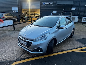 Used Peugeot 208 2018 for sale - 77057218: Photo