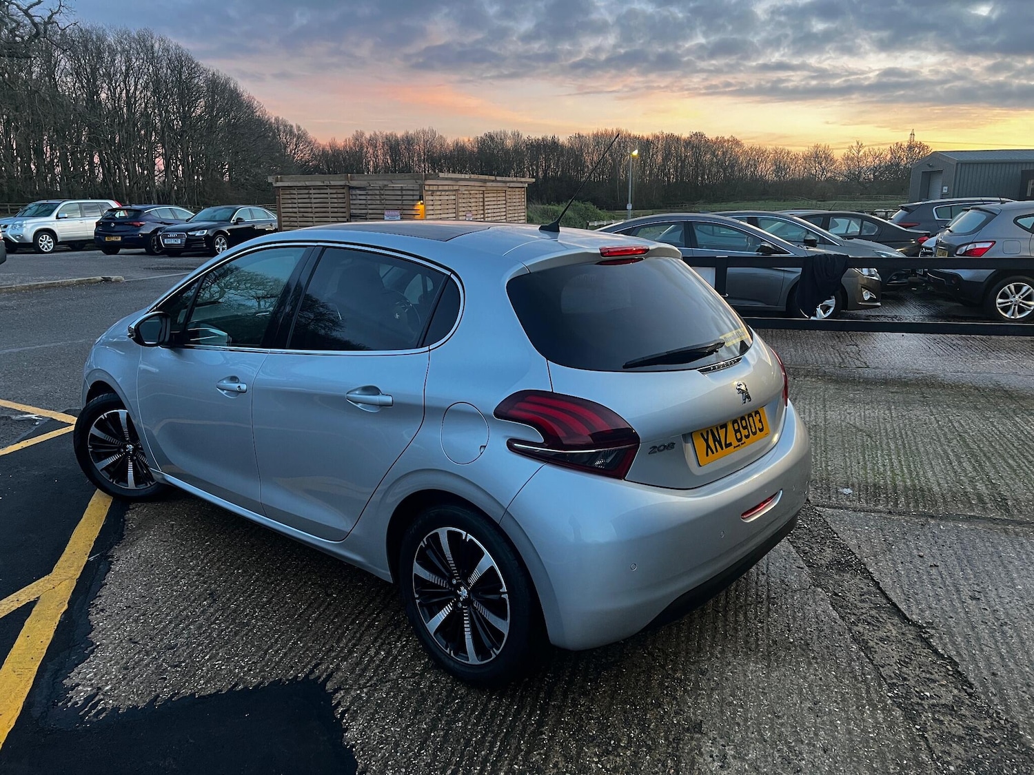Used Peugeot 208 2018 for sale - 77057218: Photo 4