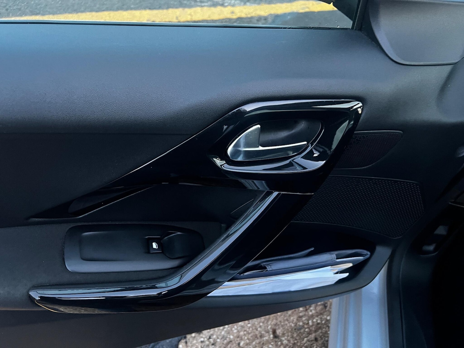 Used Peugeot 208 2018 for sale - 77057218: Photo 46