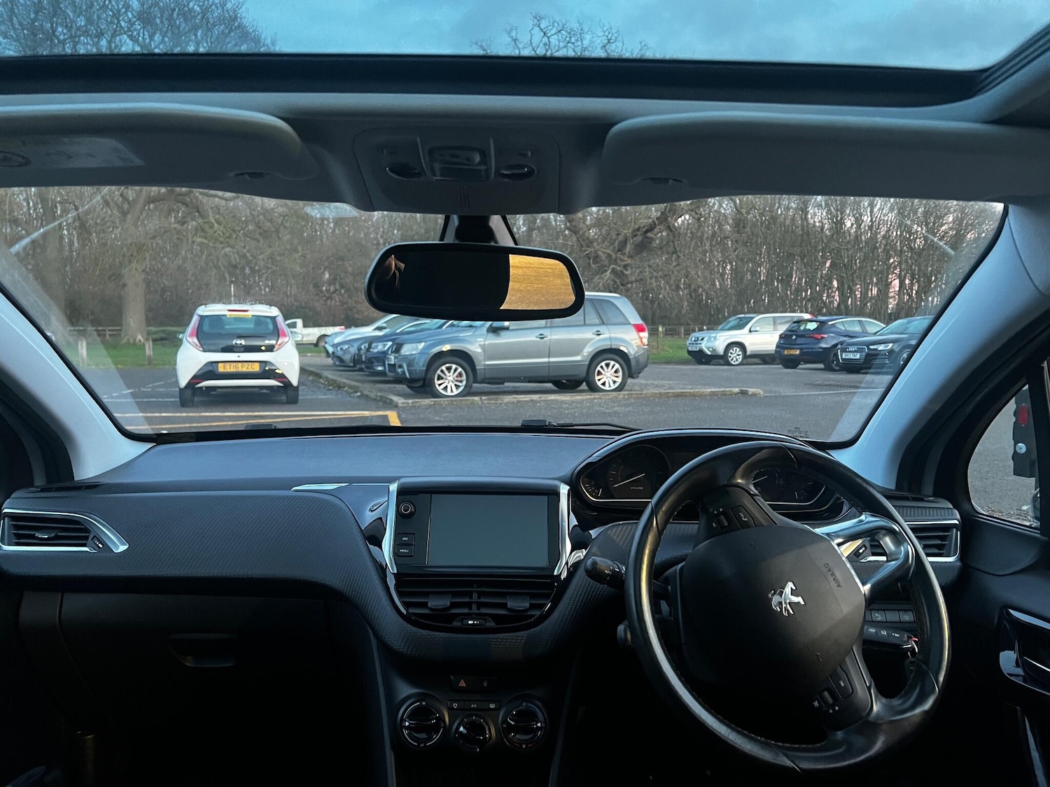 Used Peugeot 208 2018 for sale - 77057218: Photo 9