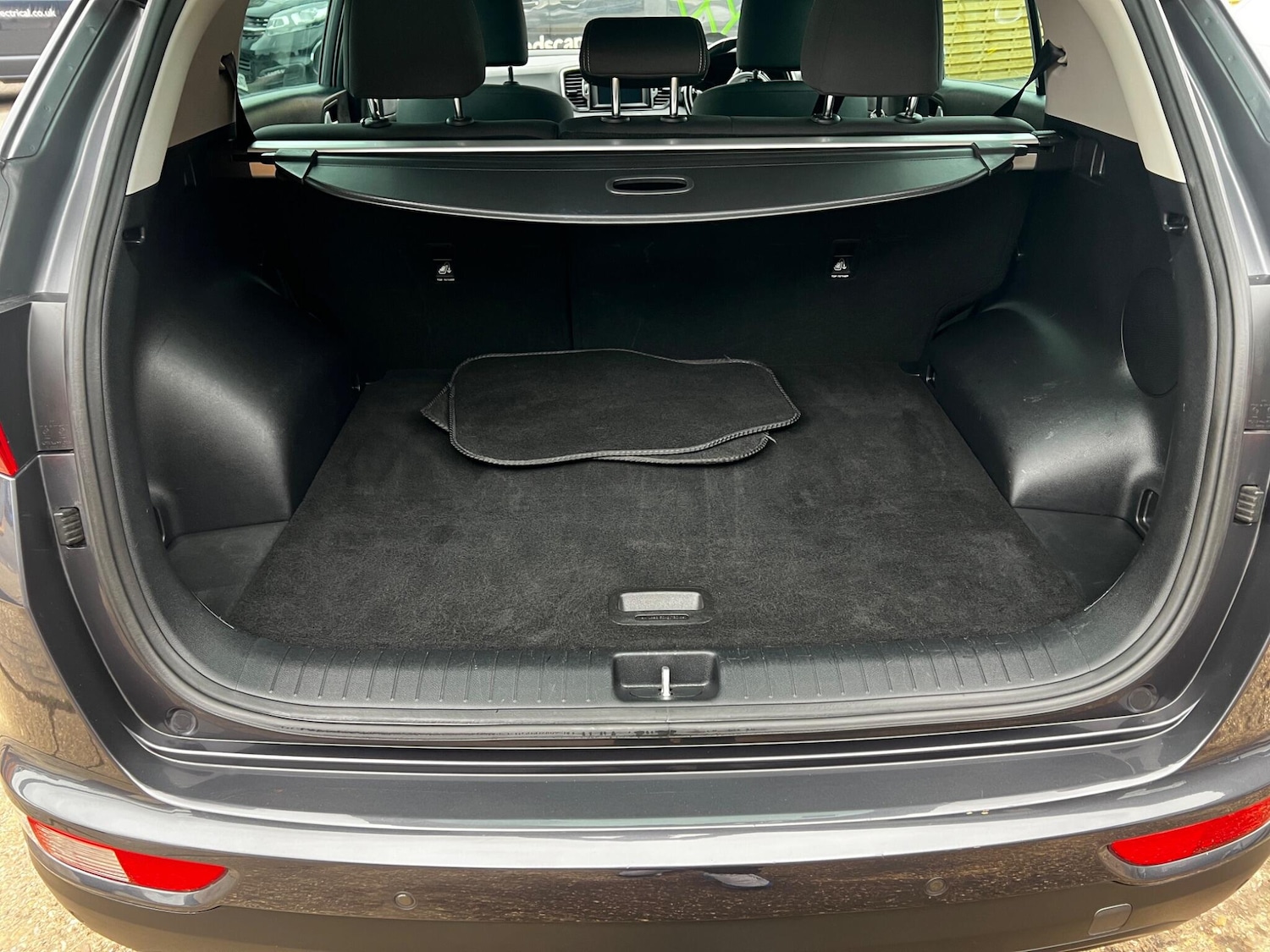 Used Kia Sportage 2018 for sale - 76295011: Photo 38