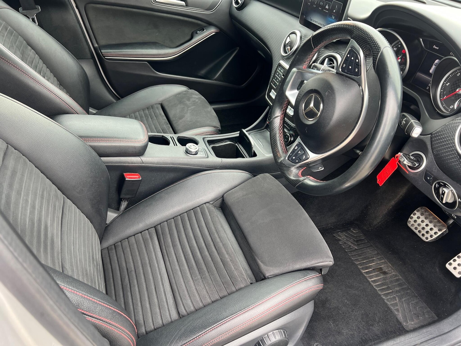 Used Mercedes-Benz A-Class 2016 for sale - 76585125: Photo 11