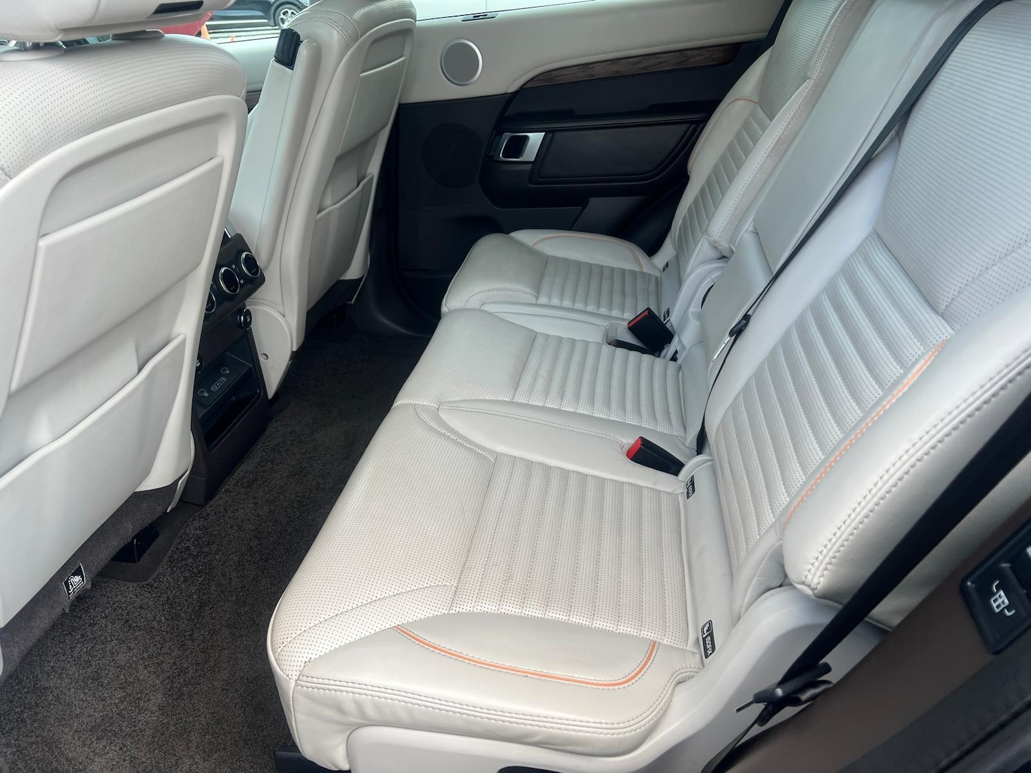 Used Land Rover Discovery 2019 for sale - 77268133: Photo 11