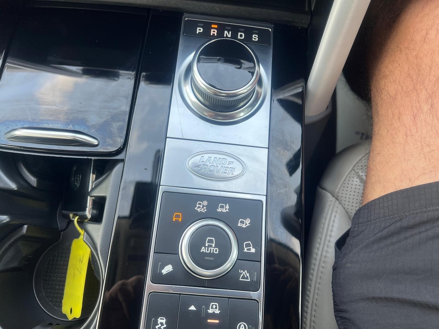 Used Land Rover Discovery 2019 for sale - 77268133: Photo 14