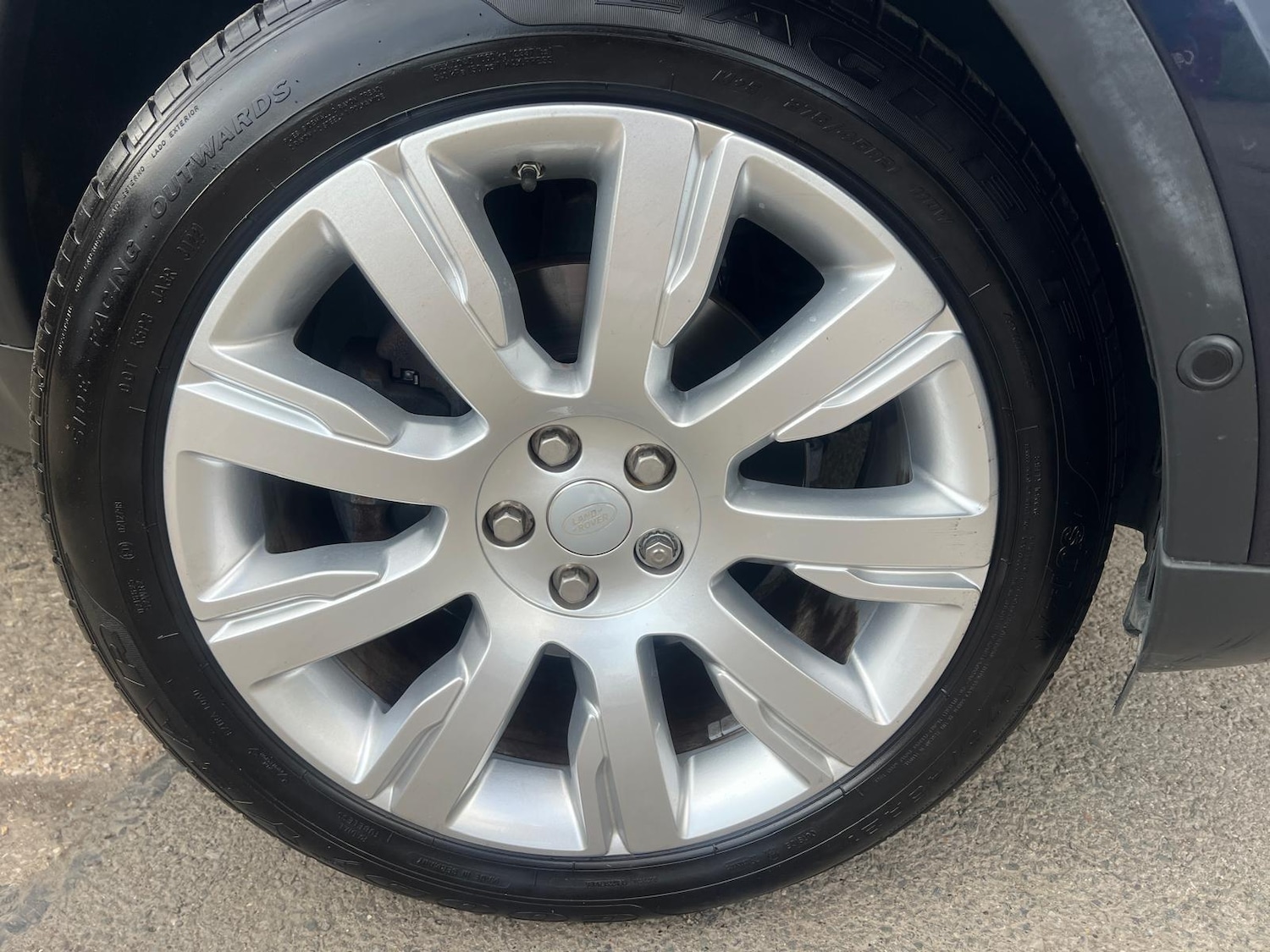 Used Land Rover Discovery 2019 for sale - 77268133: Photo 24