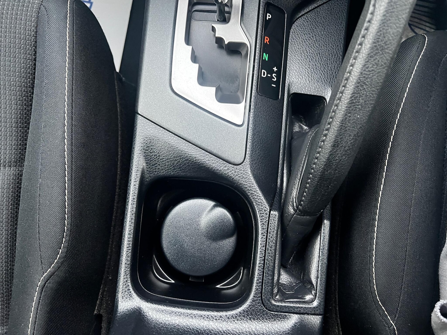 Used Toyota RAV4 2016 for sale - 76997743: Photo 11