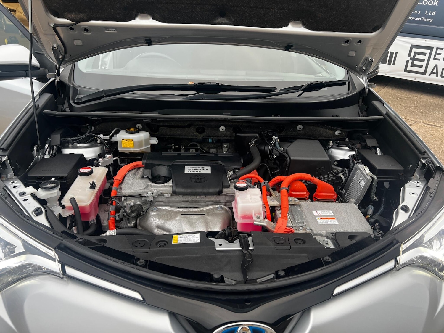 Used Toyota RAV4 2016 for sale - 76997743: Photo 28