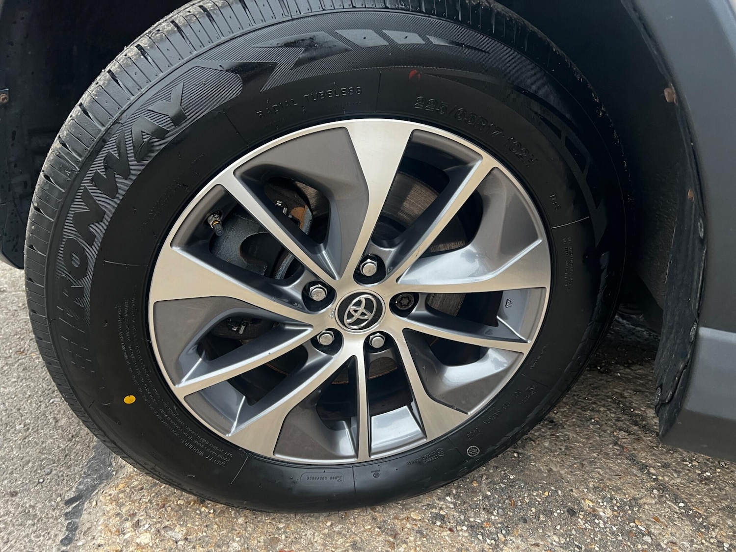 Used Toyota RAV4 2016 for sale - 76997743: Photo 31