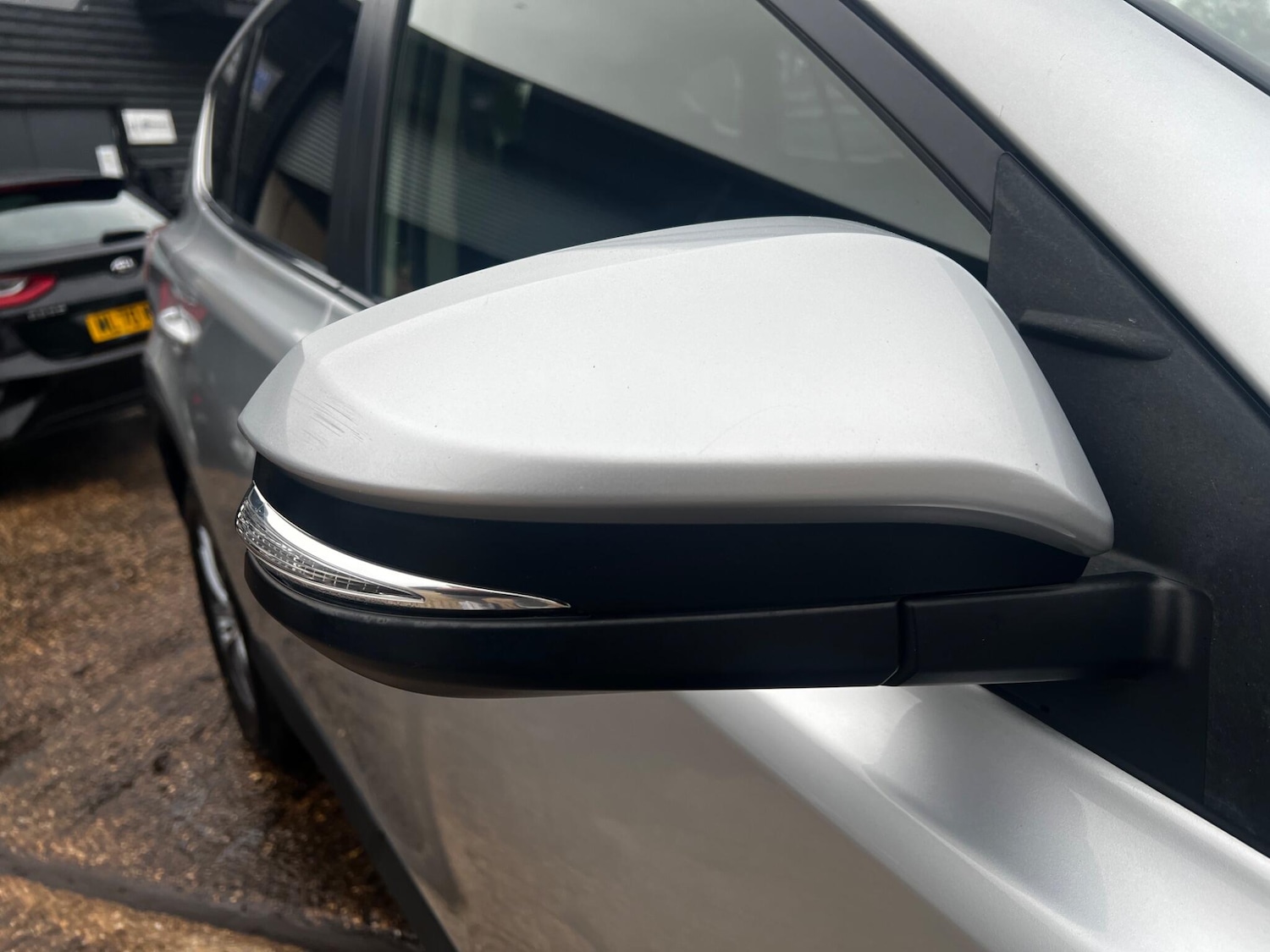 Used Toyota RAV4 2016 for sale - 76997743: Photo 38