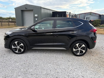 Used Hyundai TUCSON 2018 for sale - 79602215: Photo