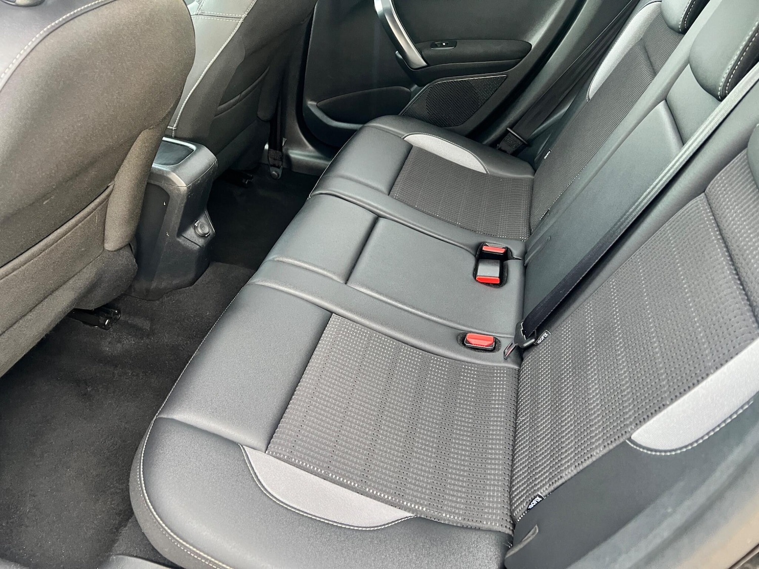 Used Peugeot 2008 2018 for sale - 77550317: Photo 12