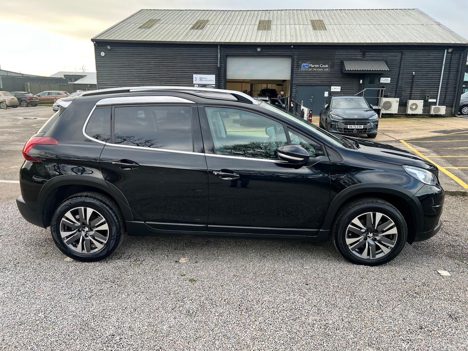 Used Peugeot 2008 2018 for sale - 77550317: Photo 7