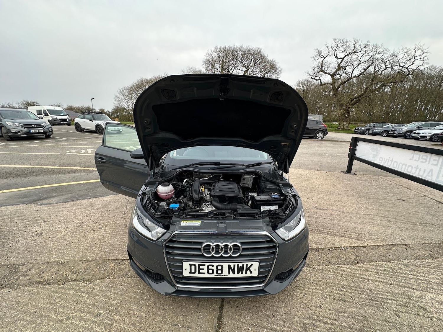 Used Audi A1 2018 for sale - 77982442: Photo 2