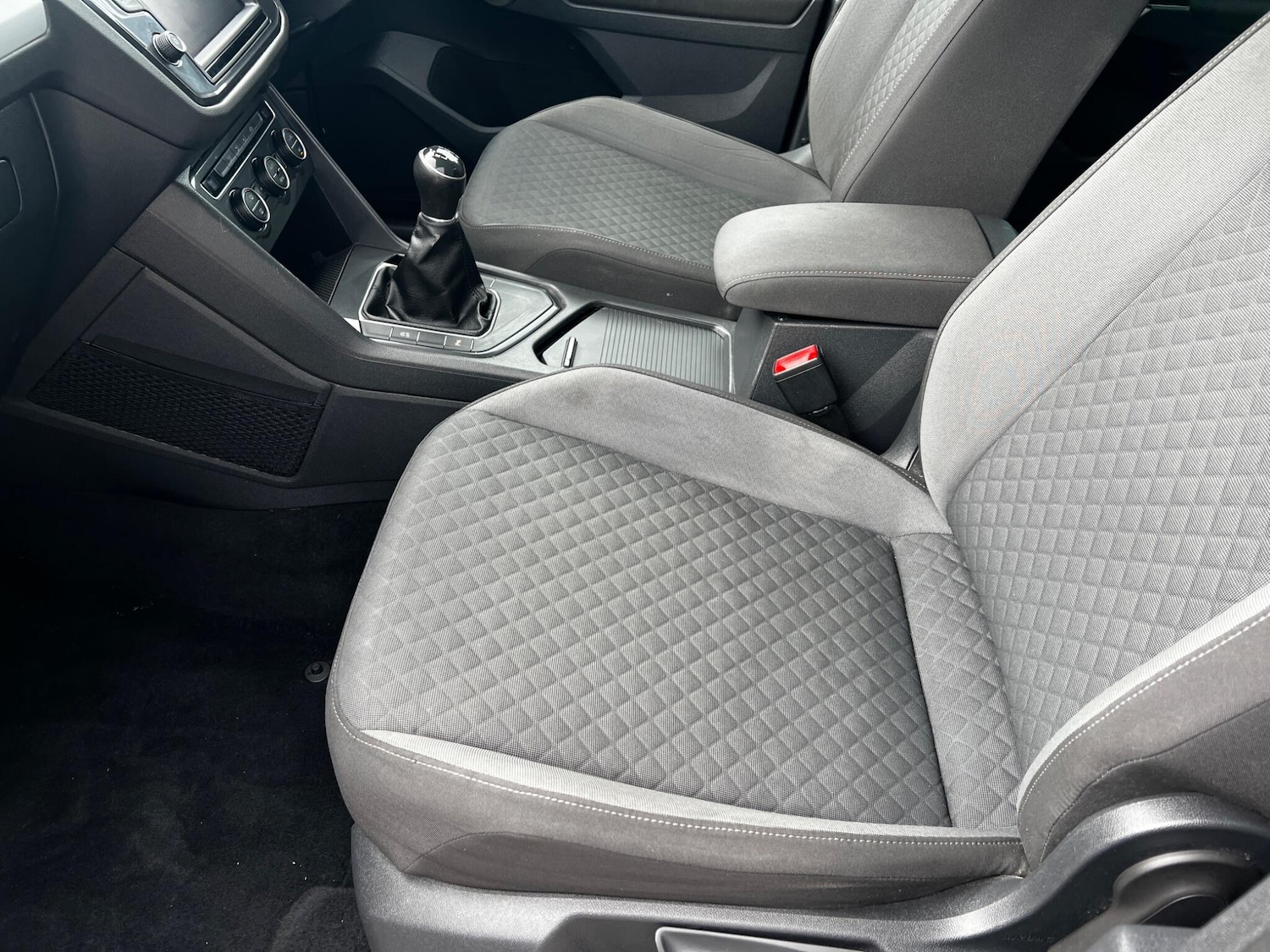 Used Volkswagen Tiguan 2016 for sale - 76584259: Photo 38