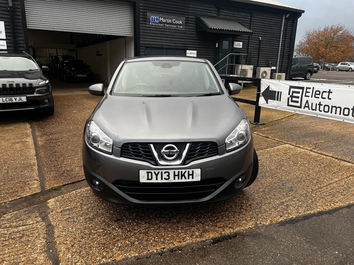 Used Nissan Qashqai 2013 for sale - 76899379: Photo 2