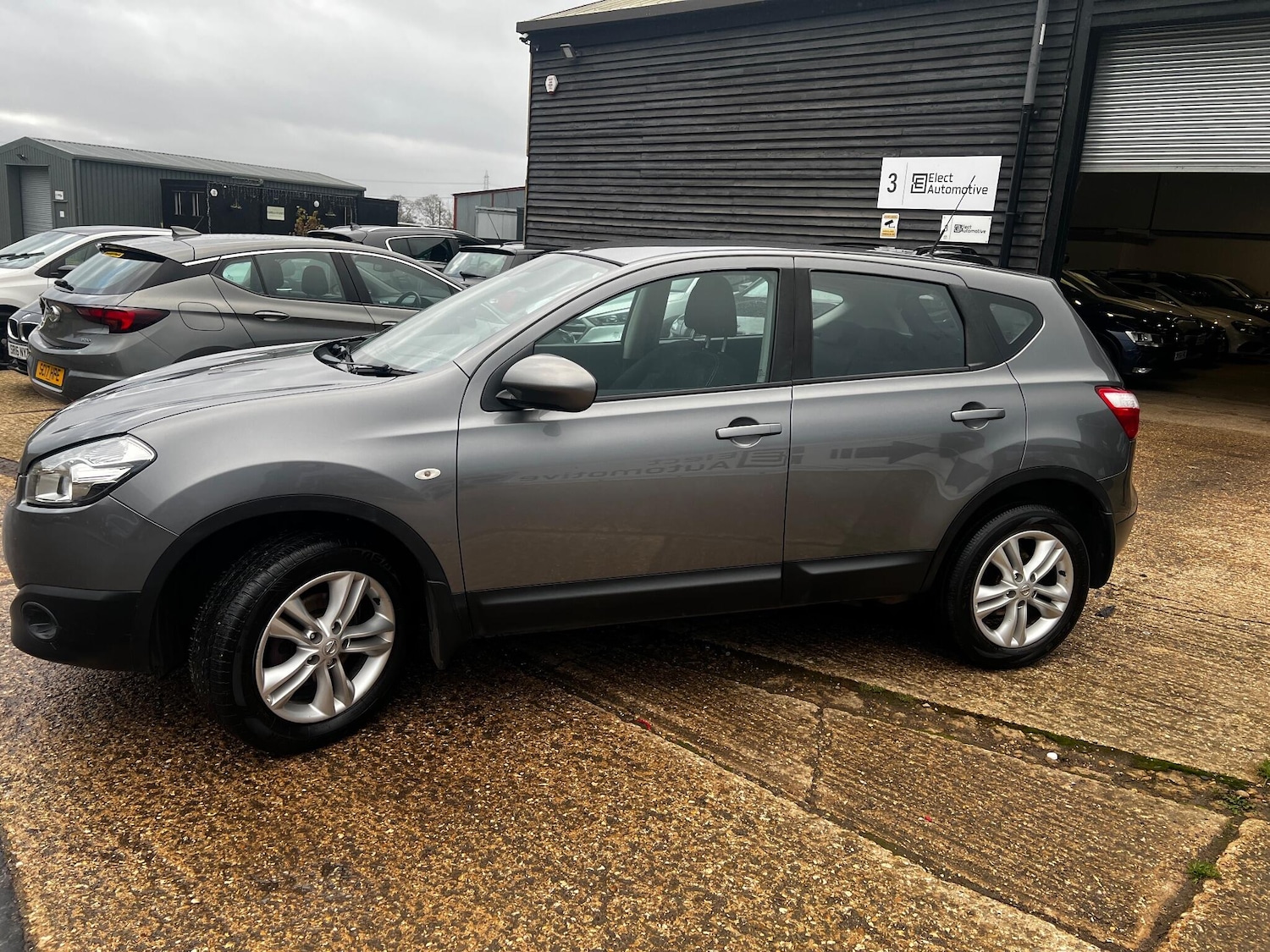 Used Nissan Qashqai 2013 for sale - 76899379: Photo 5