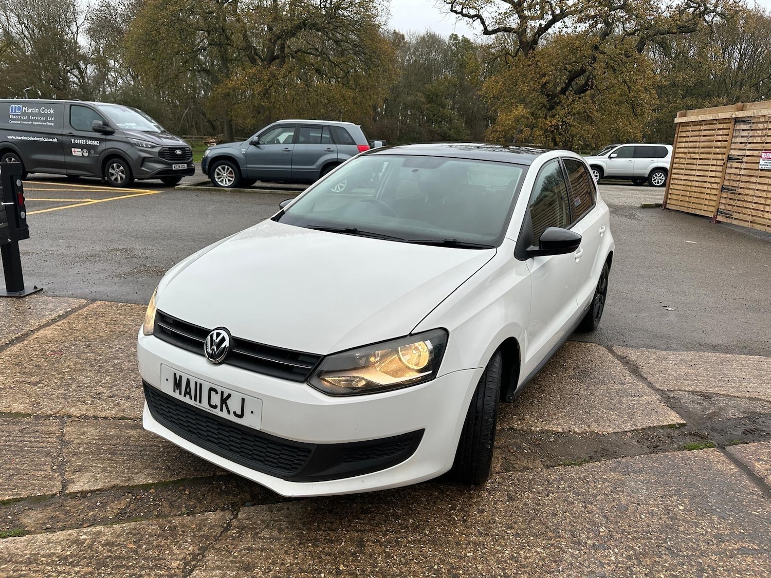 Used Volkswagen Polo 2011 for sale - 76727432: Photo 3