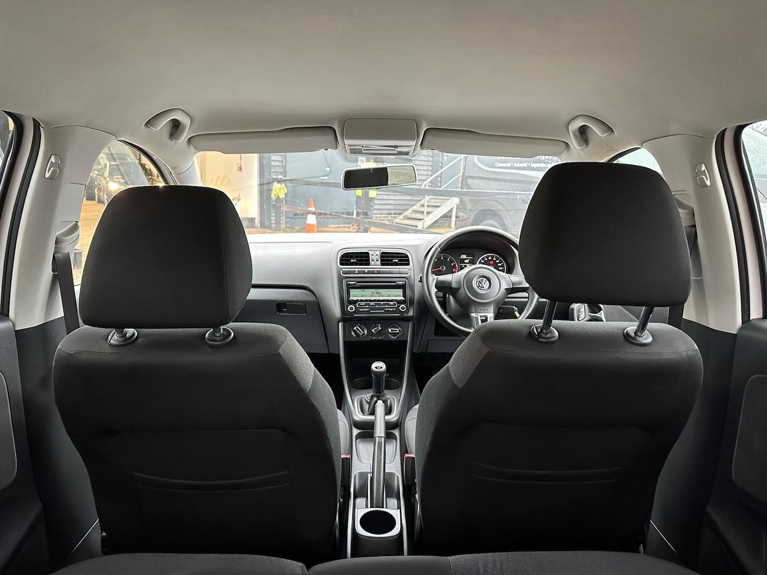 Used Volkswagen Polo 2011 for sale - 76727432: Photo 35