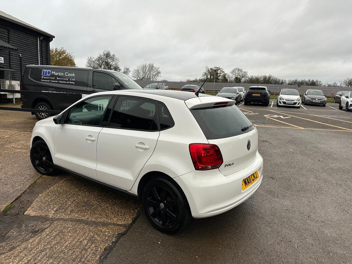 Used Volkswagen Polo 2011 for sale - 76727432: Photo 4