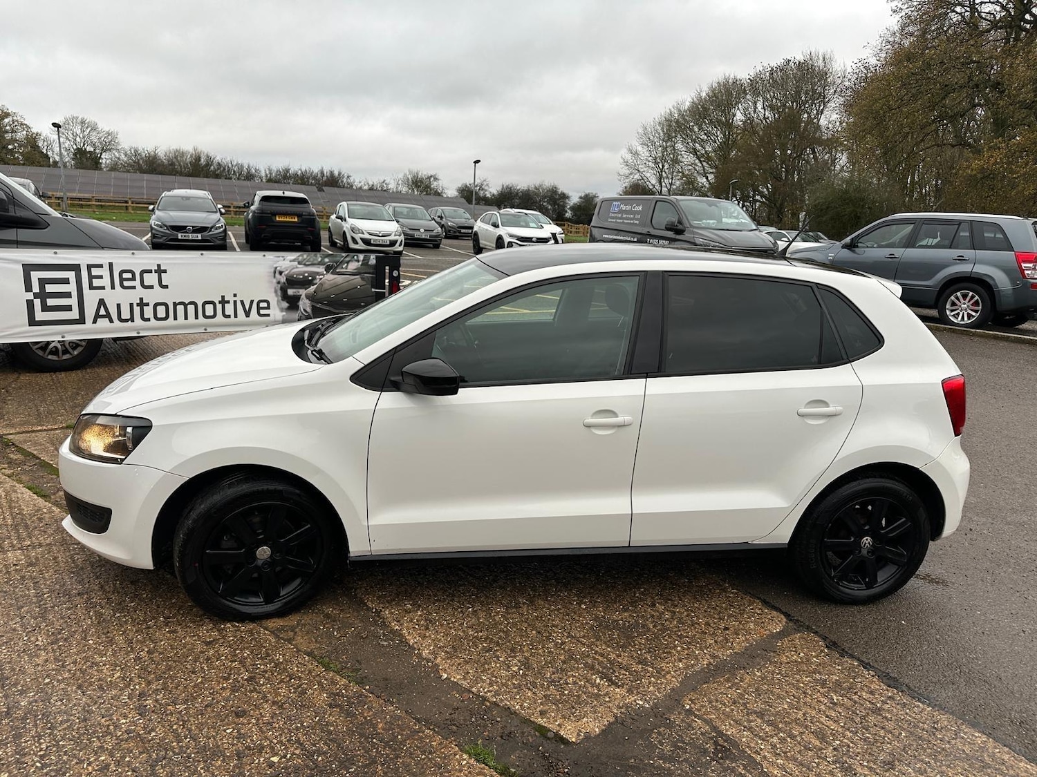 Used Volkswagen Polo 2011 for sale - 76727432: Photo 5