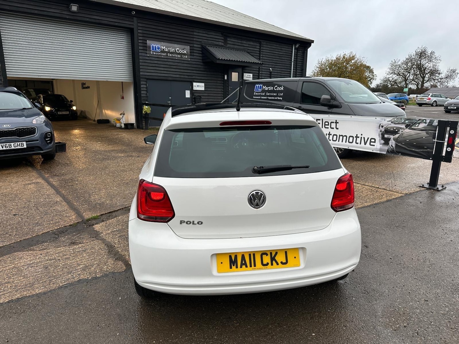 Used Volkswagen Polo 2011 for sale - 76727432: Photo 6