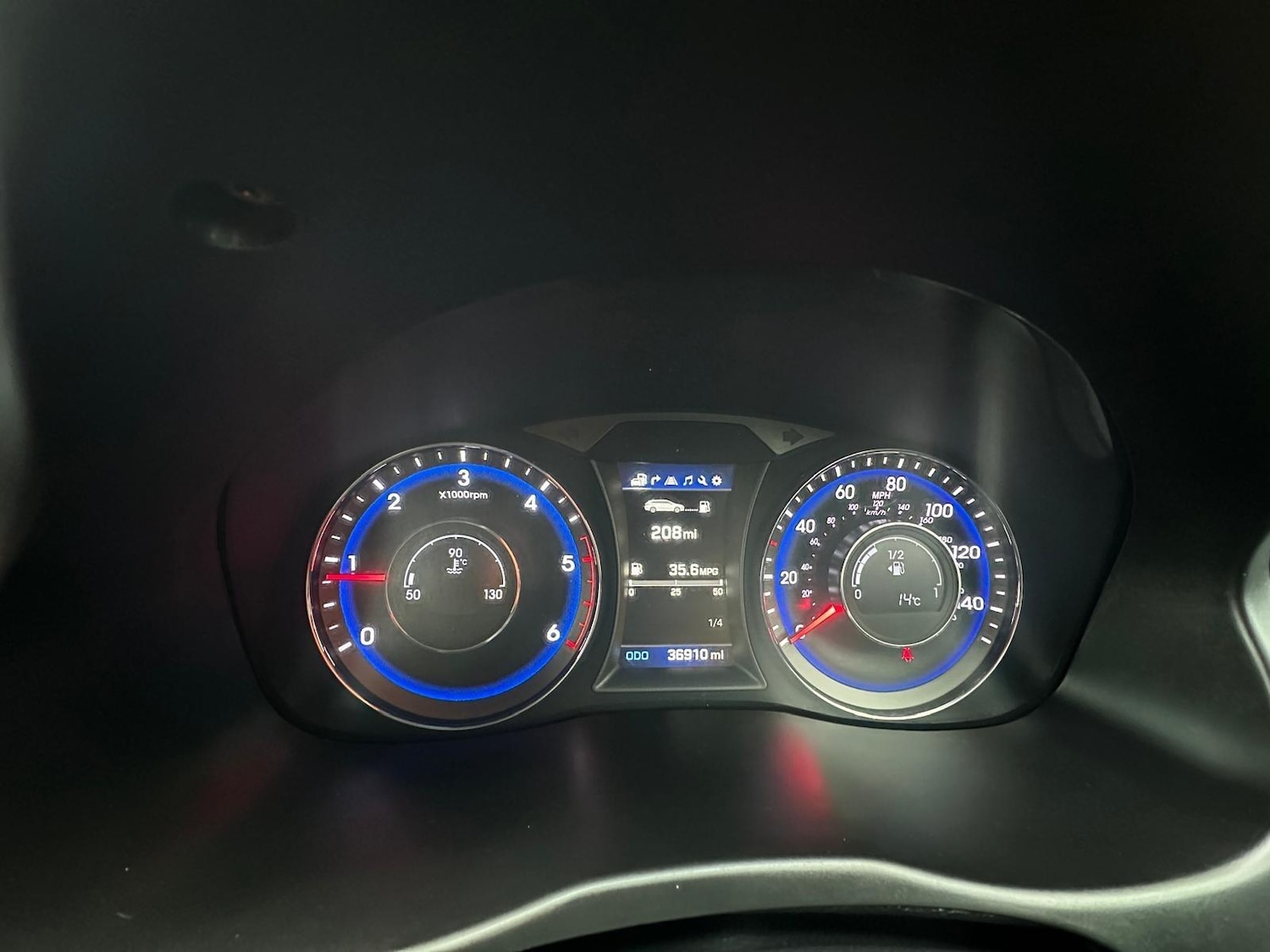 Used Hyundai i40 2016 for sale - 78100032: Photo 35