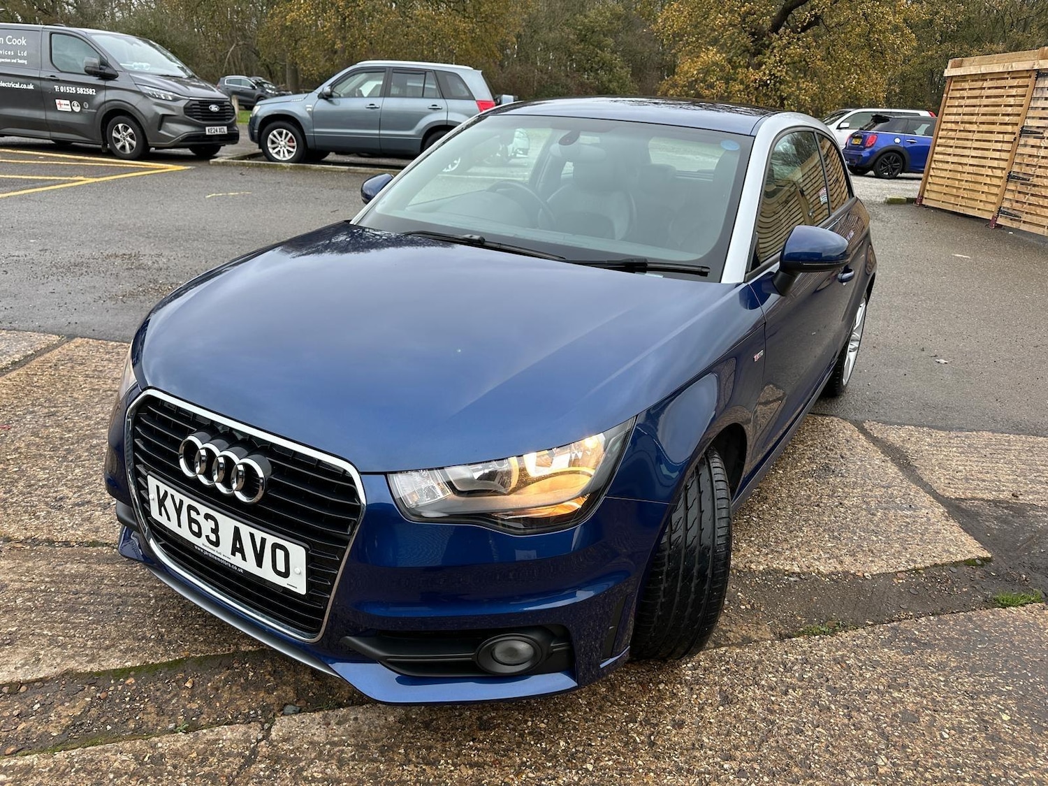 Used Audi A1 for sale - 76728707: Photo 2
