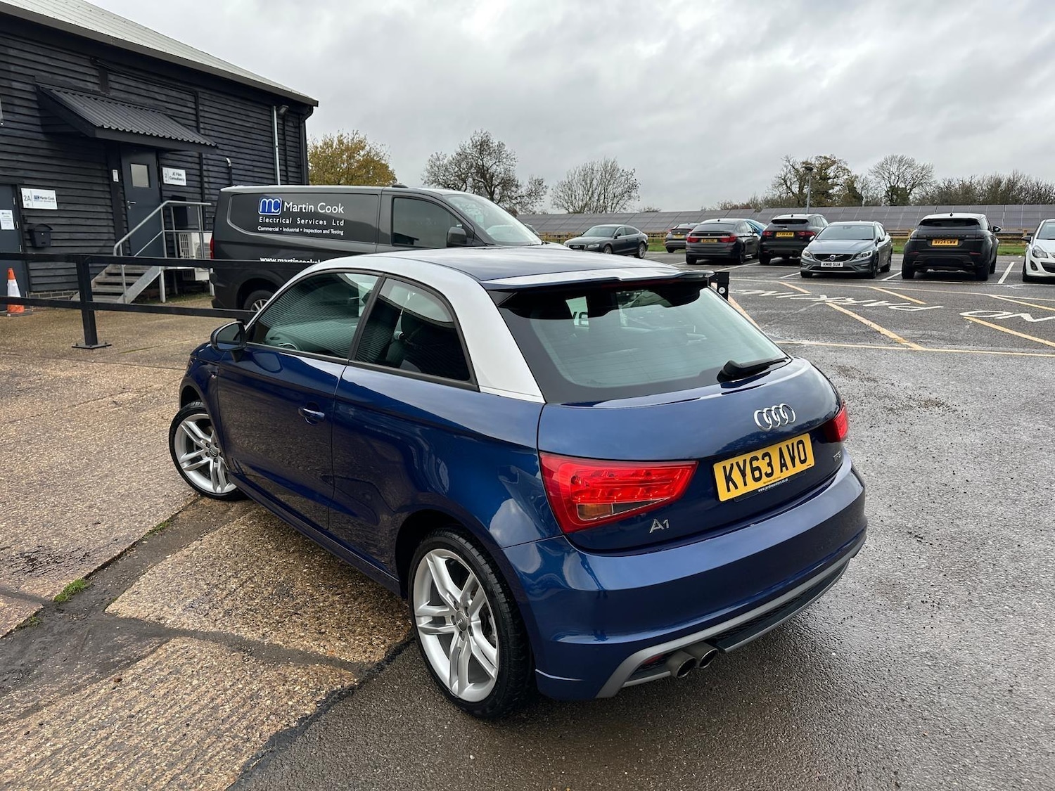 Used Audi A1 for sale - 76728707: Photo 3