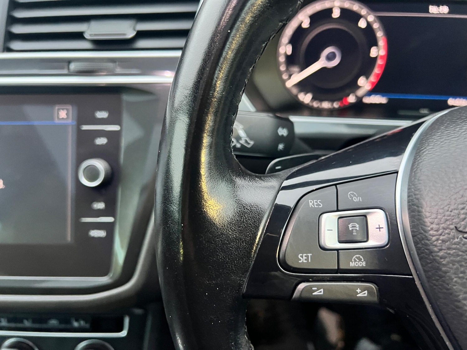 Used Volkswagen Tiguan 2017 for sale - 77456099: Photo 16