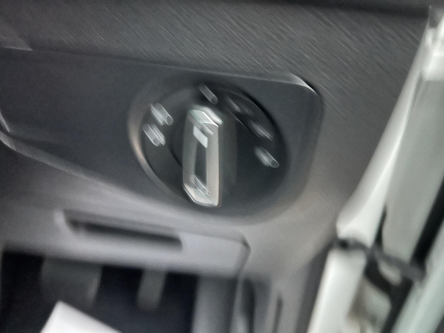 Used Volkswagen Tiguan 2017 for sale - 77456099: Photo 18