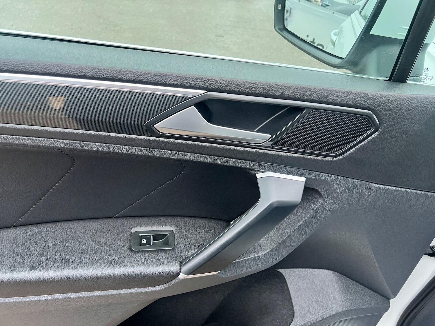 Used Volkswagen Tiguan 2017 for sale - 77456099: Photo 19