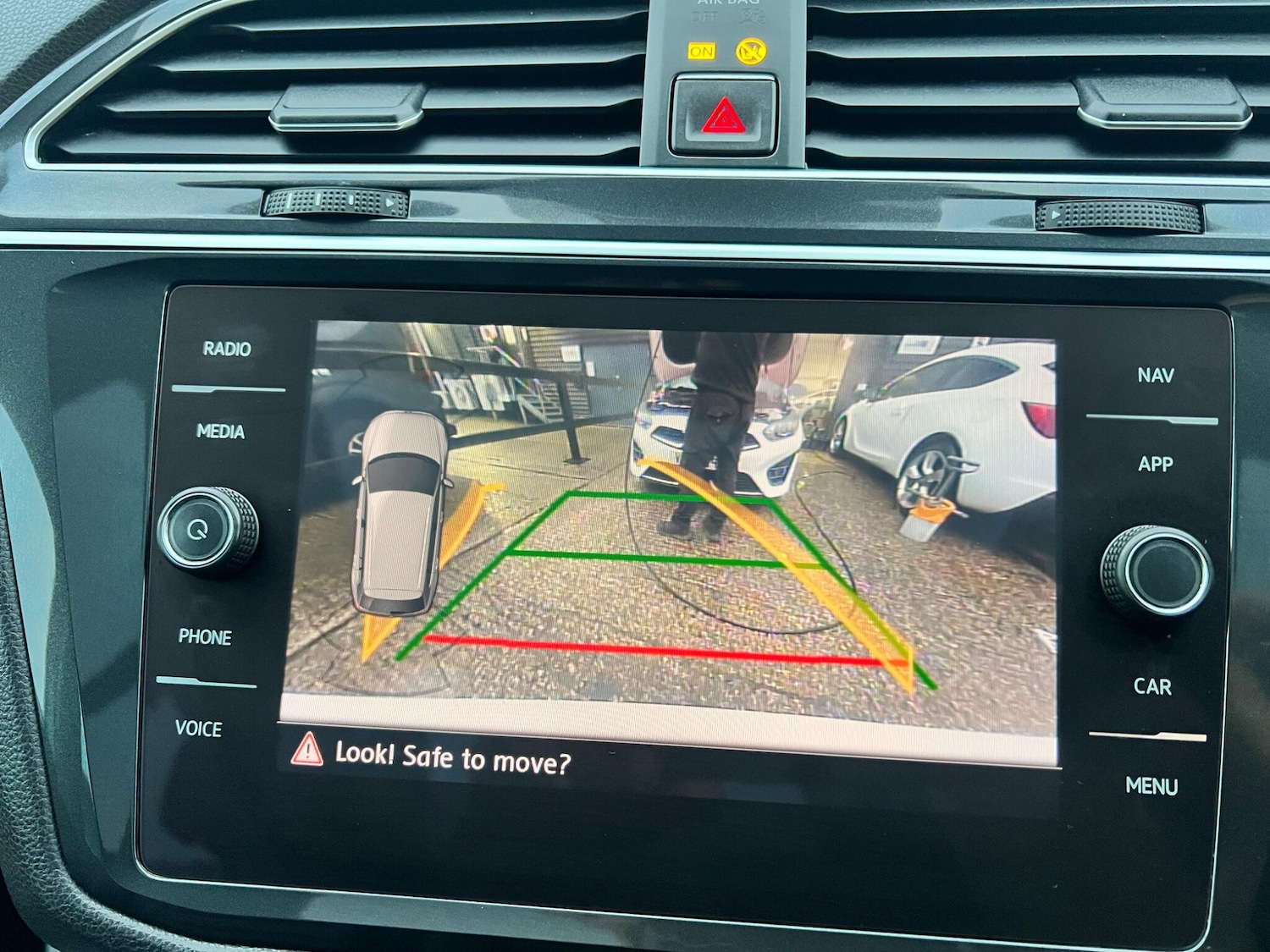 Used Volkswagen Tiguan 2017 for sale - 77456099: Photo 28