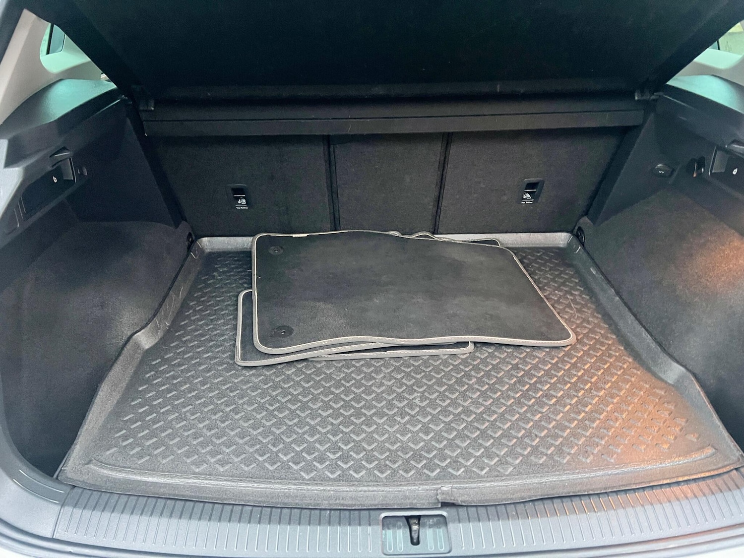 Used Volkswagen Tiguan 2017 for sale - 77456099: Photo 34