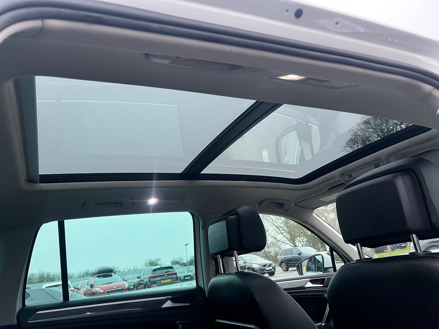 Used Volkswagen Tiguan 2017 for sale - 77456099: Photo 36