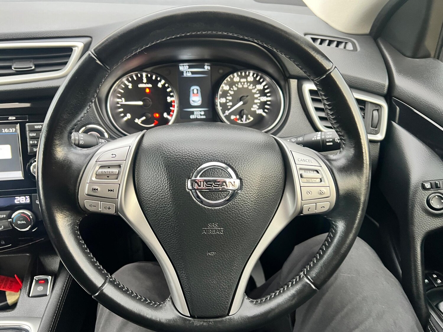 Used Nissan Qashqai 2015 for sale - 77479414: Photo 38