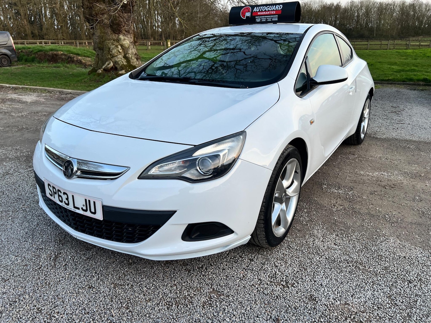 Used Vauxhall Astra GTC 2013 for sale - 77670385: Photo 3