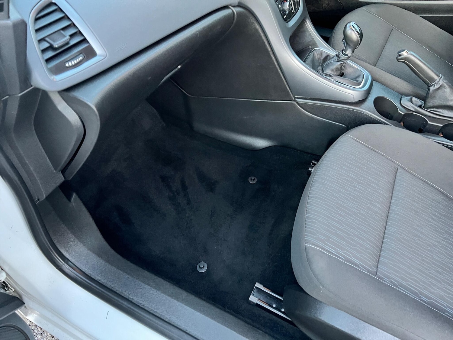 Used Vauxhall Astra GTC 2013 for sale - 77670385: Photo 33