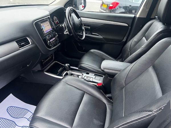 Used Mitsubishi Outlander 2018 for sale - 76270311: Photo 38