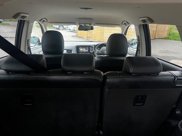 Used Mitsubishi Outlander 2018 for sale - 76270311: Photo 44