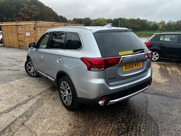 Used Mitsubishi Outlander 2018 for sale - 76270311: Photo 4