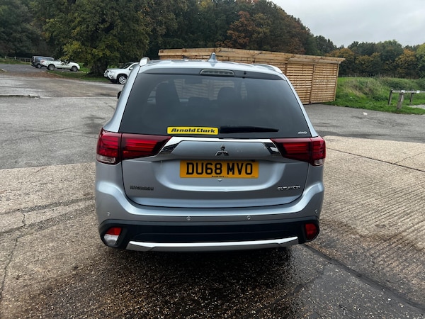 Used Mitsubishi Outlander 2018 for sale - 76270311: Photo 6