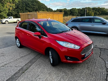 2014 (64) - 1.0T EcoBoost Zetec Euro 5 (s/s) 5dr