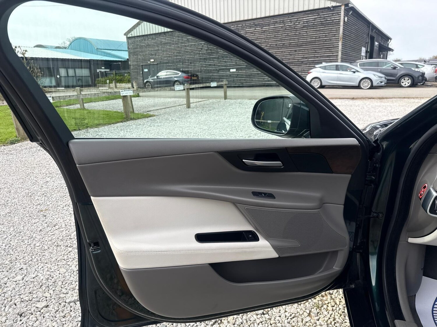 Used Jaguar XE for sale - 78058009: Photo 21